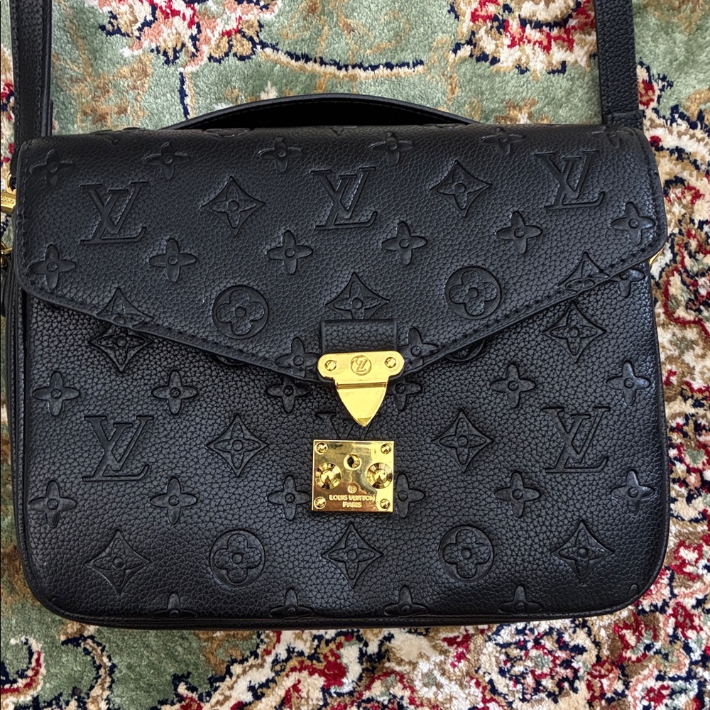 Black logo purse
